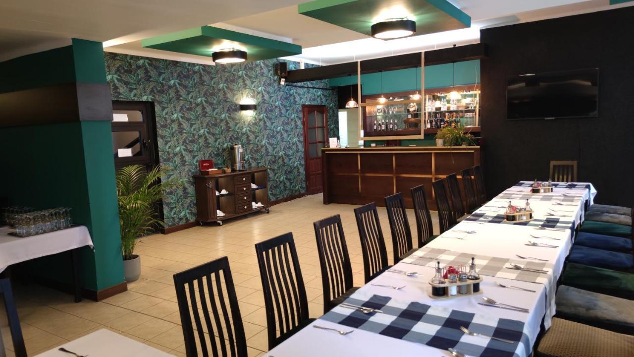 Bialy Orzel Aparthotel Przemyśl Buitenkant foto